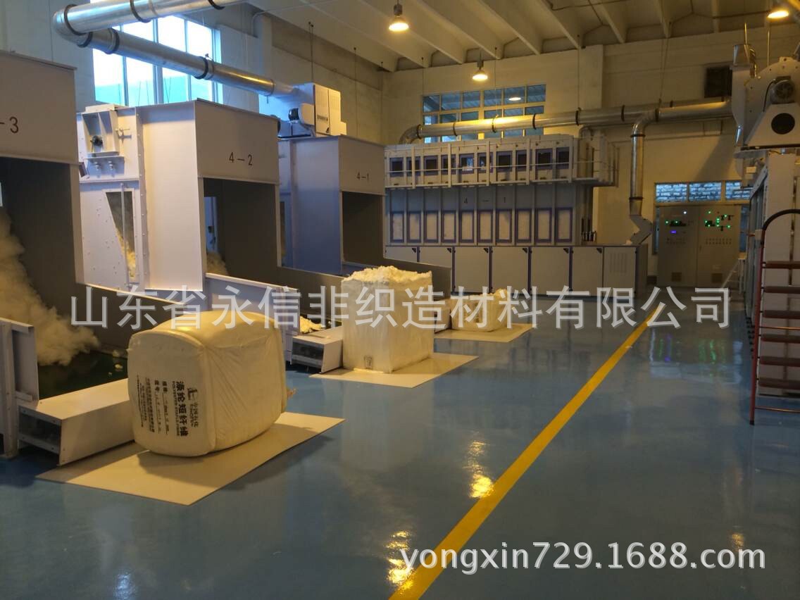 交叉水刺生產(chǎn)線(xiàn)